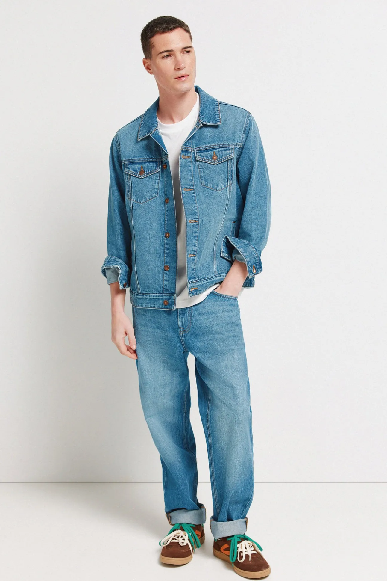 Blouson en denim délavé moyen foncé