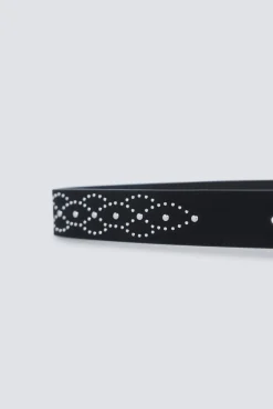 Ceinture &agrave; frise et clous