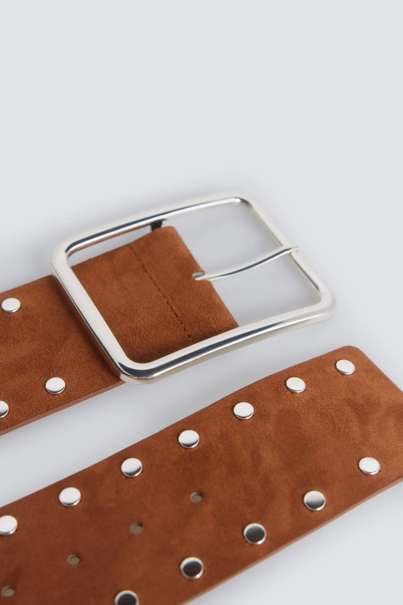 Ceinture large en daim à clous