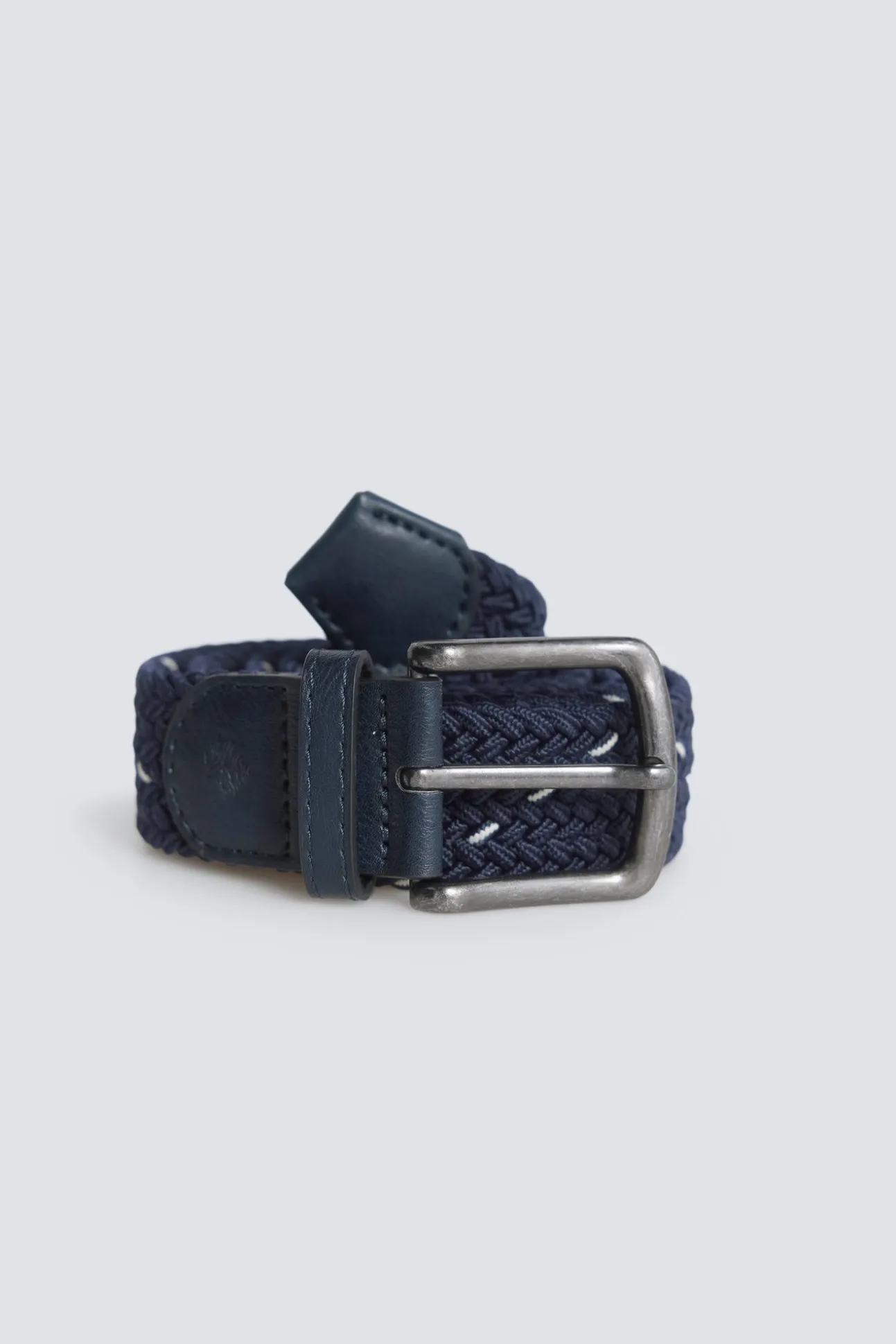 Ceinture tressée unie avec croix contrastante