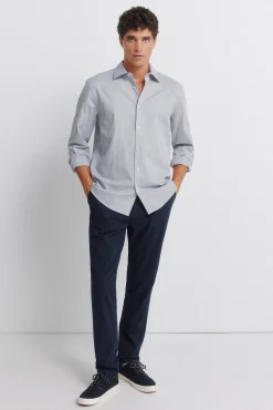 Chemise habill&eacute;e &agrave; la structure facile d'entretien