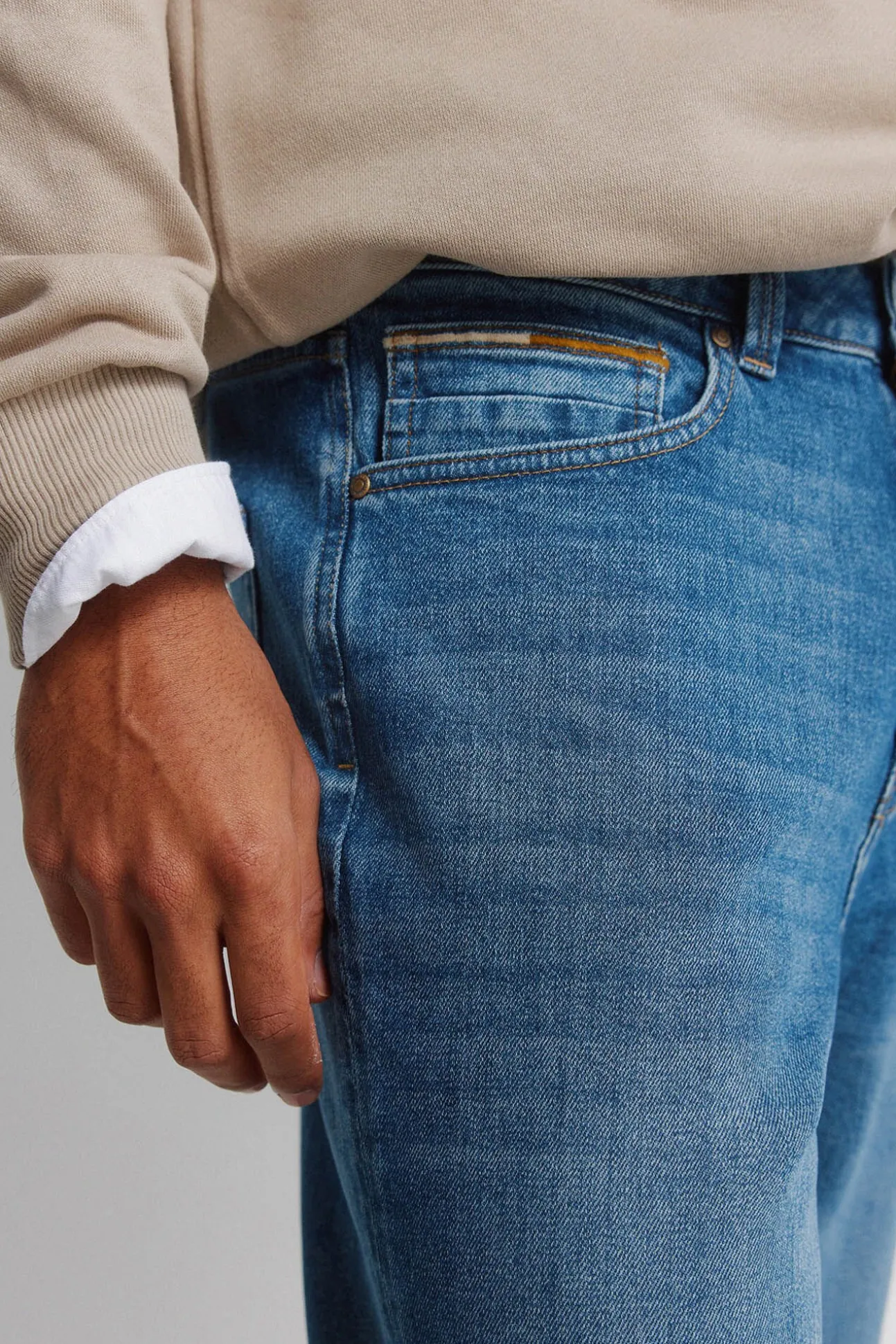 Jeans délavage moyen regular fit