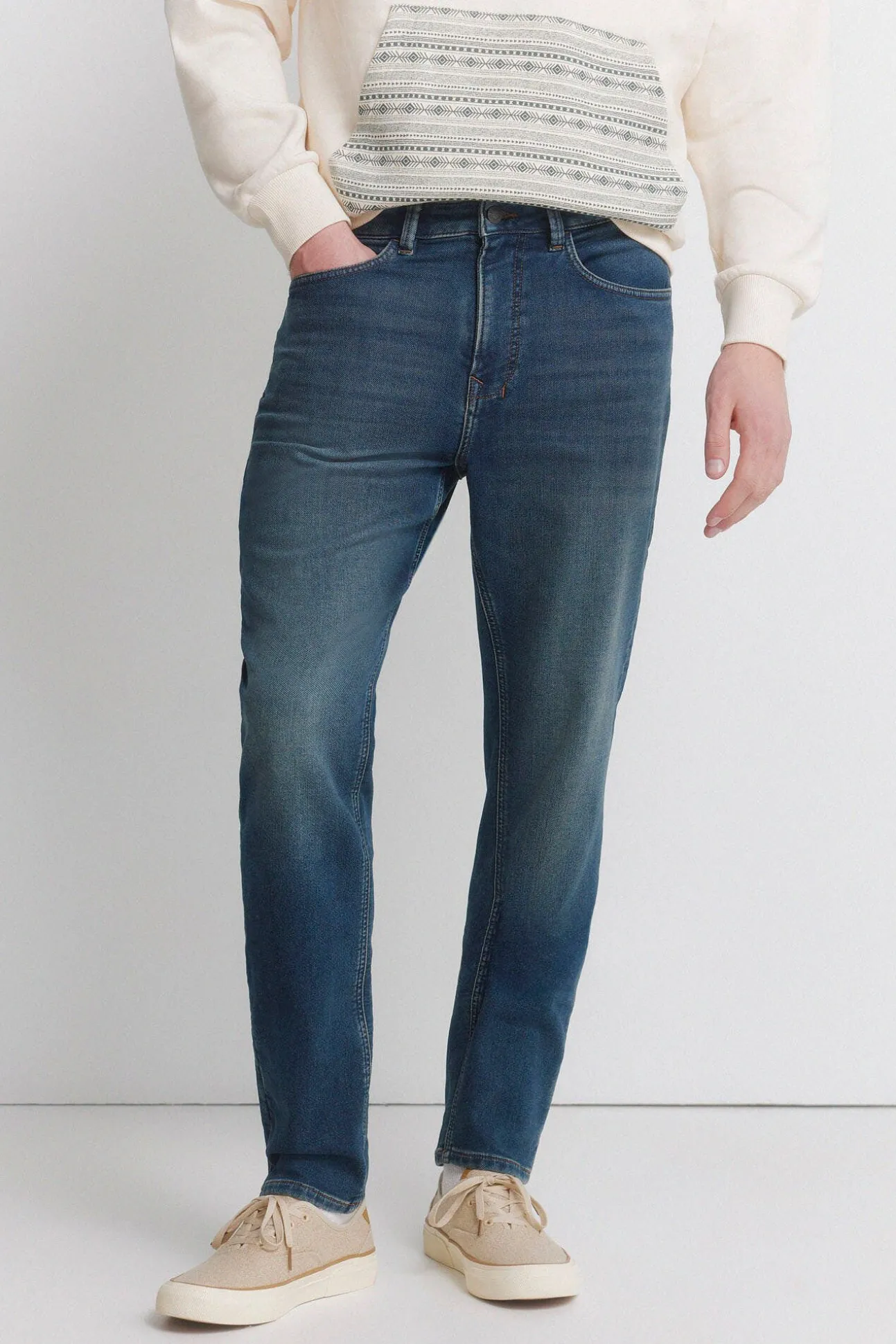 Jeans en knit denim surteint coupe slim