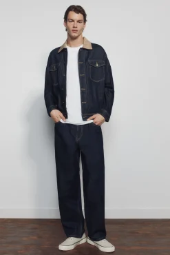 jeans larges d&eacute;lav&eacute;s lav&eacute; d&eacute;sencoll&eacute;