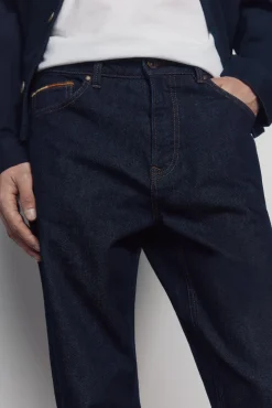 Jeans lav&eacute; d&eacute;sencoll&eacute; coupe droite
