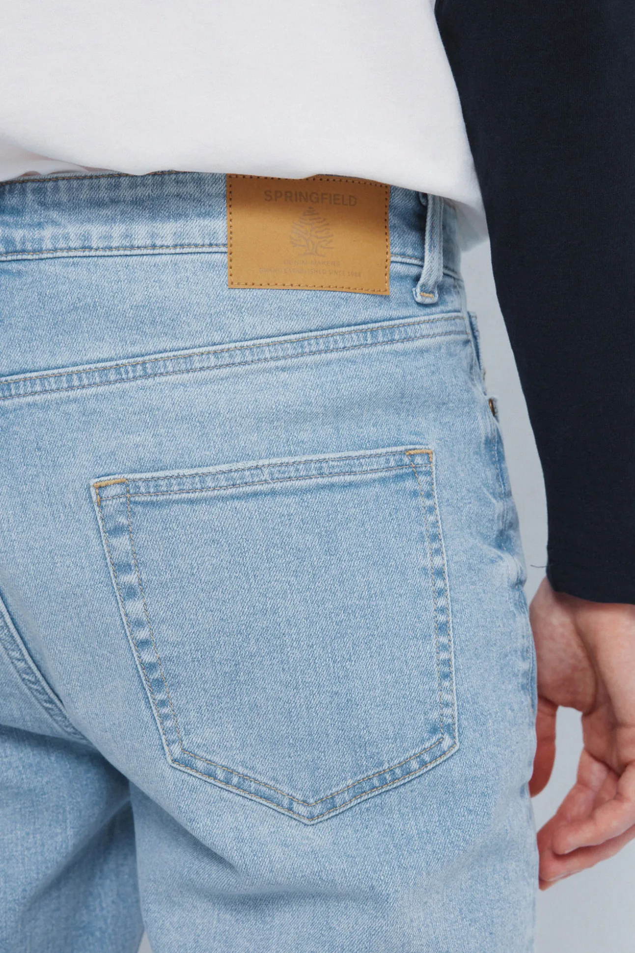 Jeans slim délavé clair