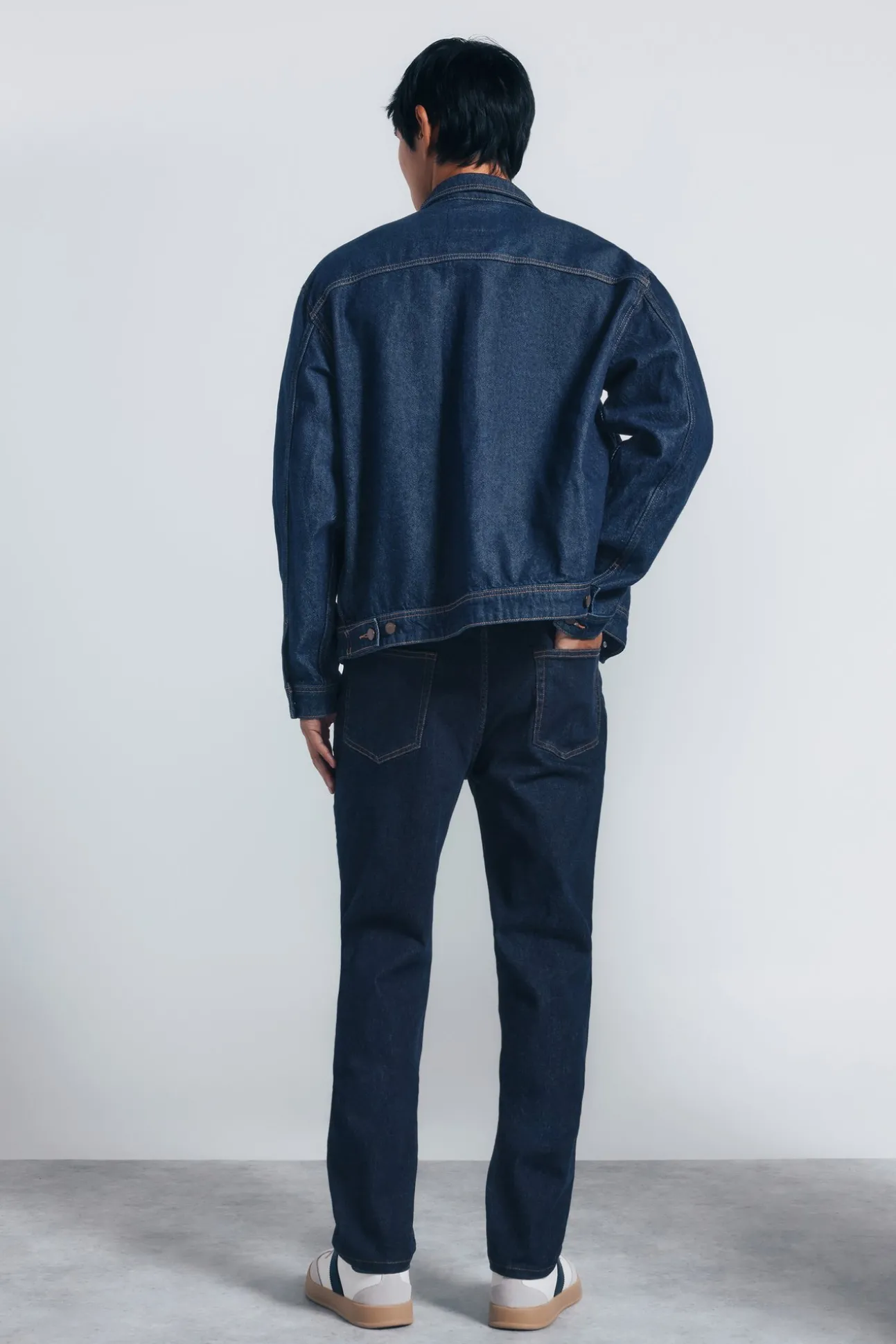 Jeans slim désencollé