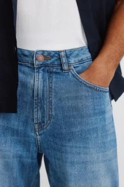 Jeans ultra-l&eacute;gers d&eacute;lav&eacute;s moyens coupe slim