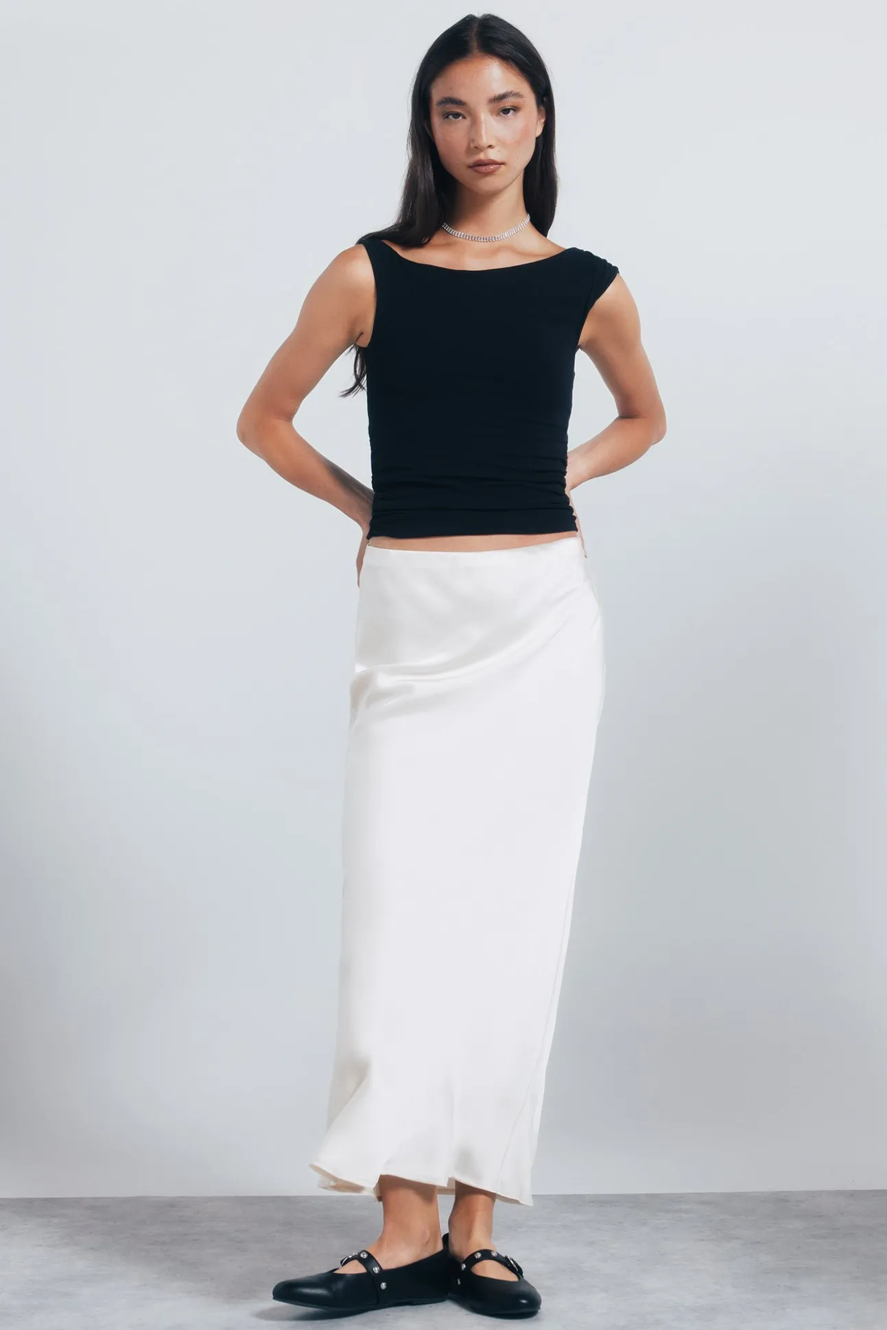 Jupe midi en satin