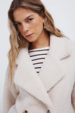 Manteau en peau de mouton à double boutonnage