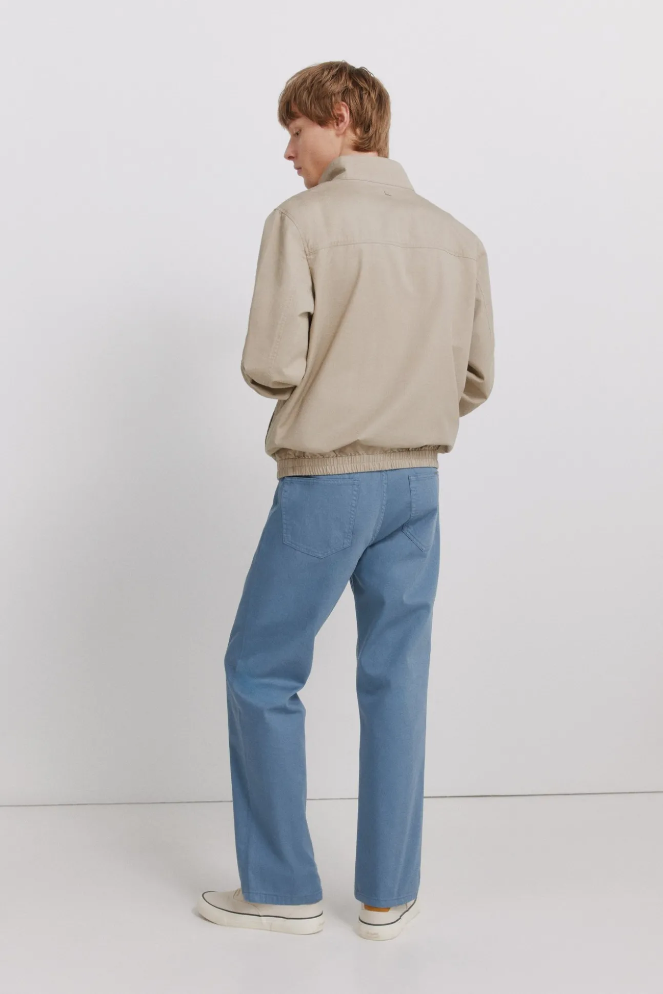 Pantalon 5 poches lavé coupe droite