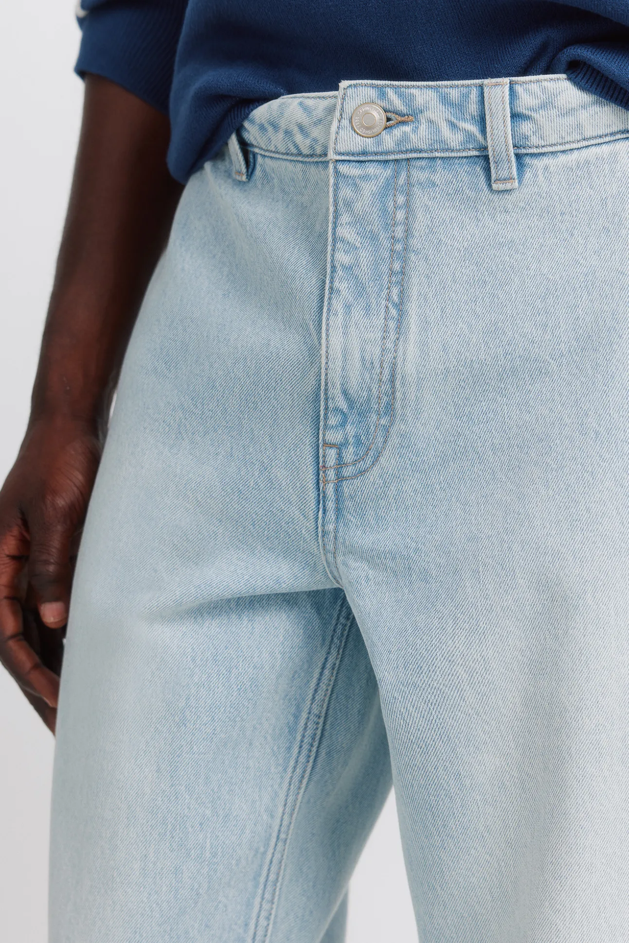 Pantalon chino en jean délavé clair