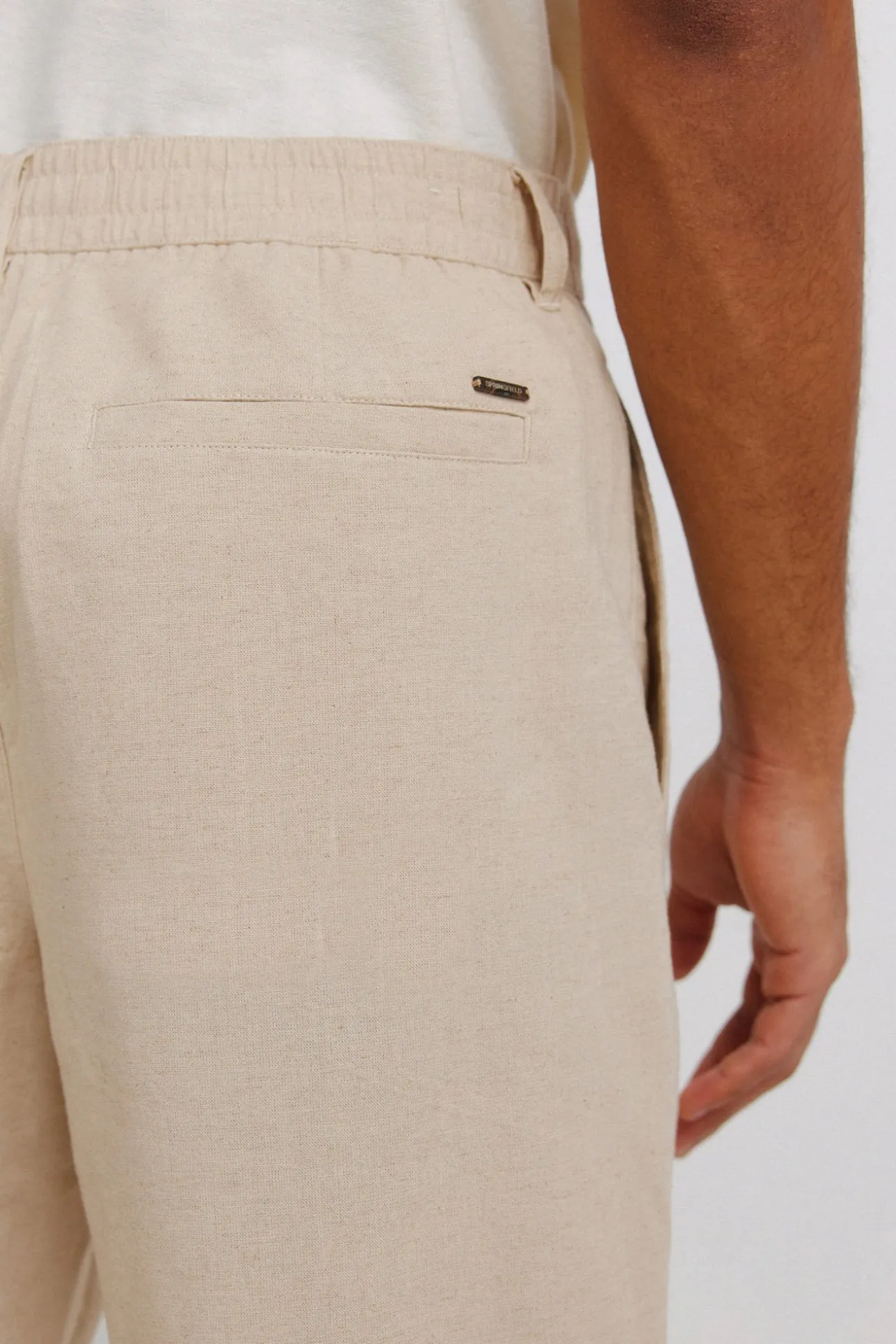 Pantalon coupe droite en lin