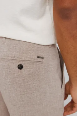 Pantalon slim fit confortable en lin structur&eacute;
