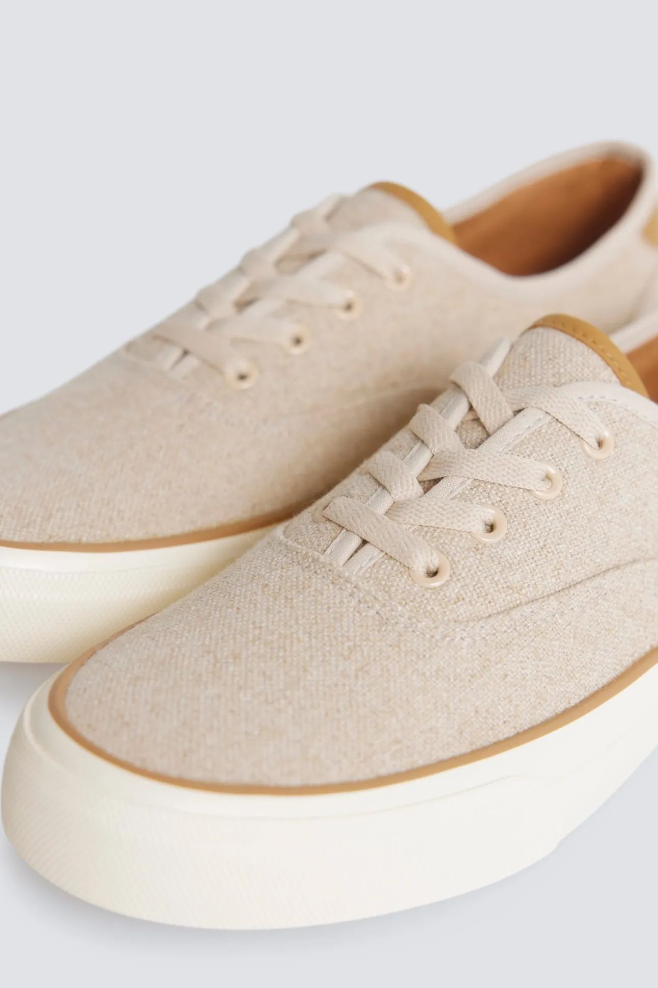 Pantoufles en toile rustique