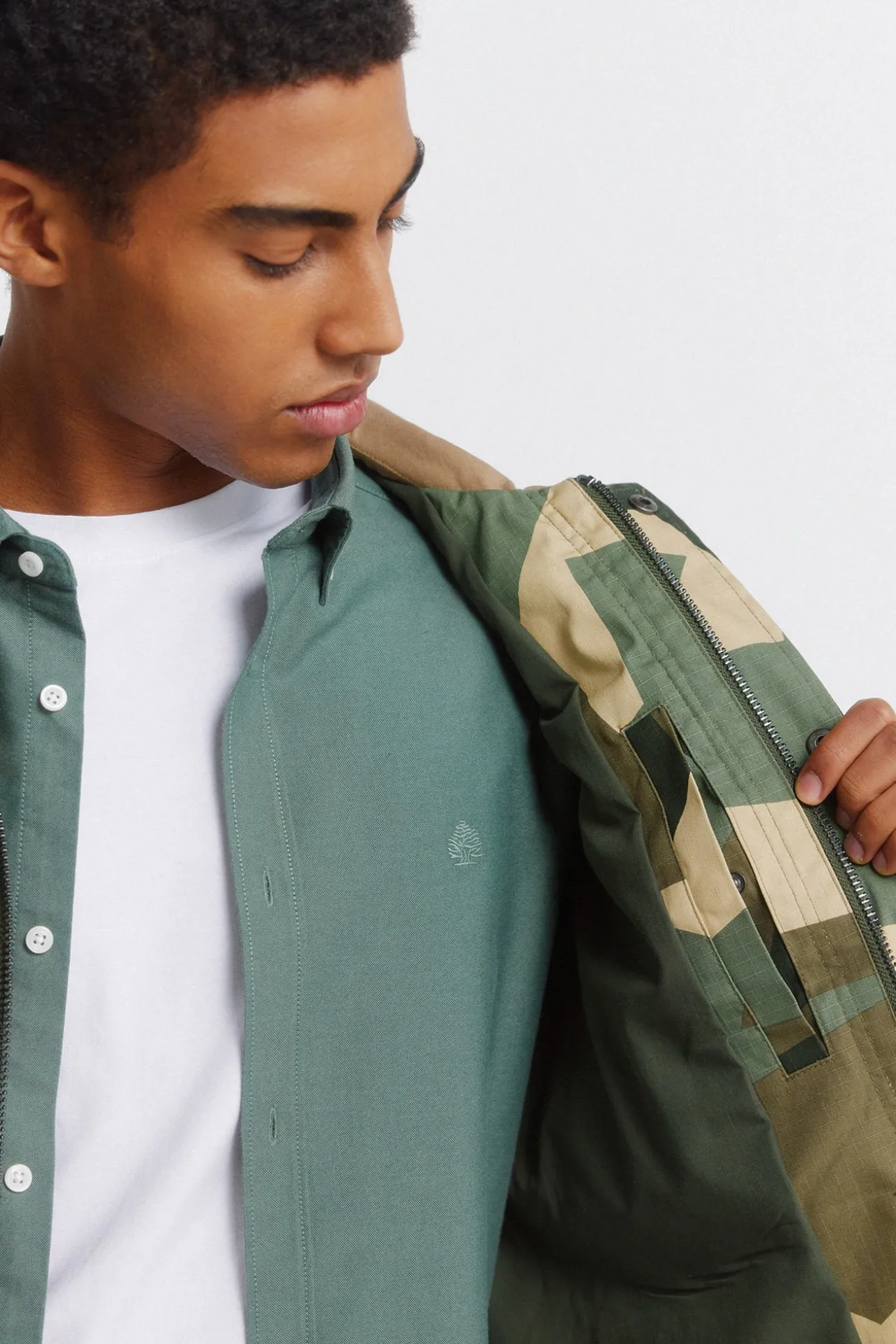 Parka camouflage col contrastant