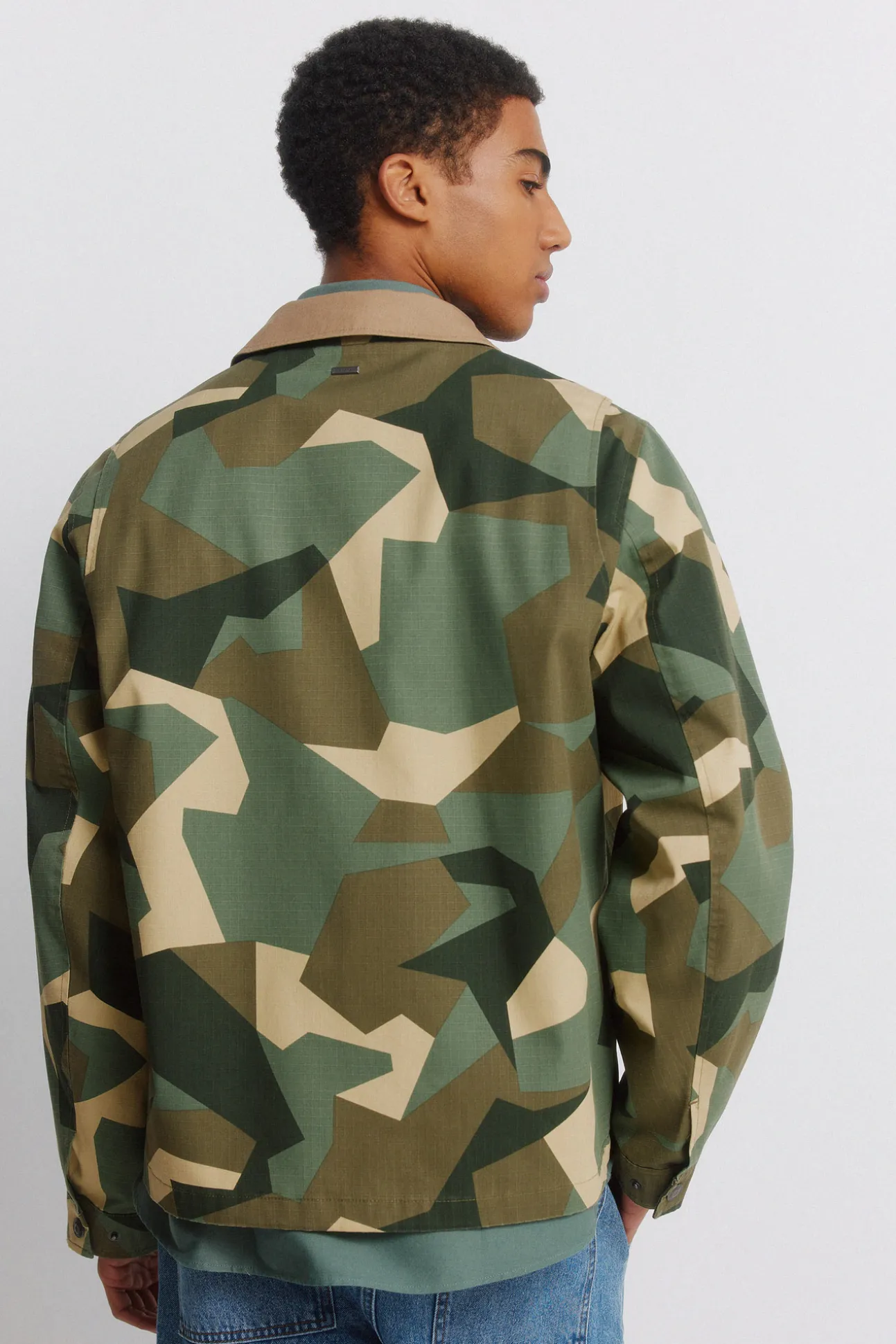 Parka camouflage col contrastant