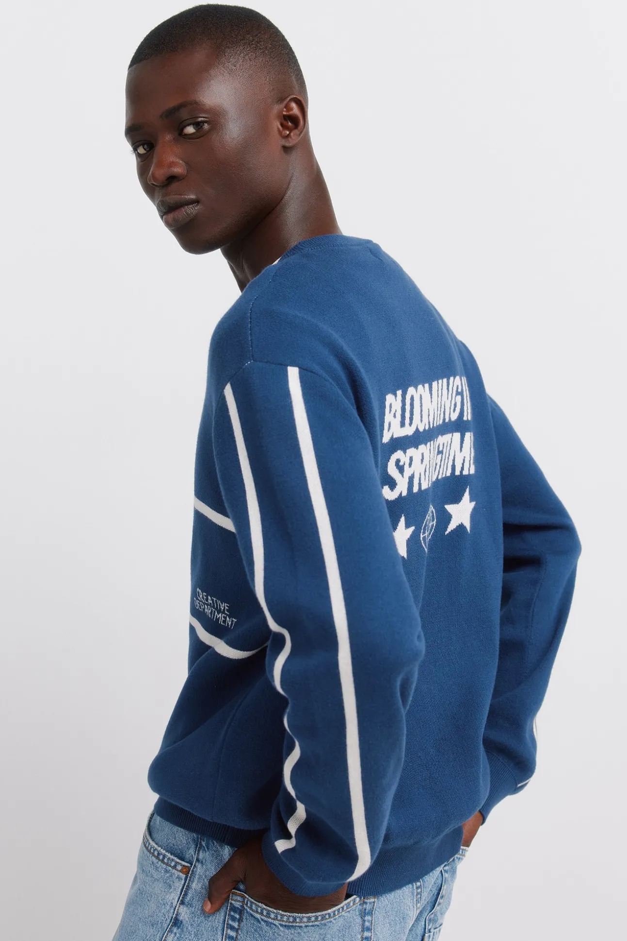 Pull jacquard à texte