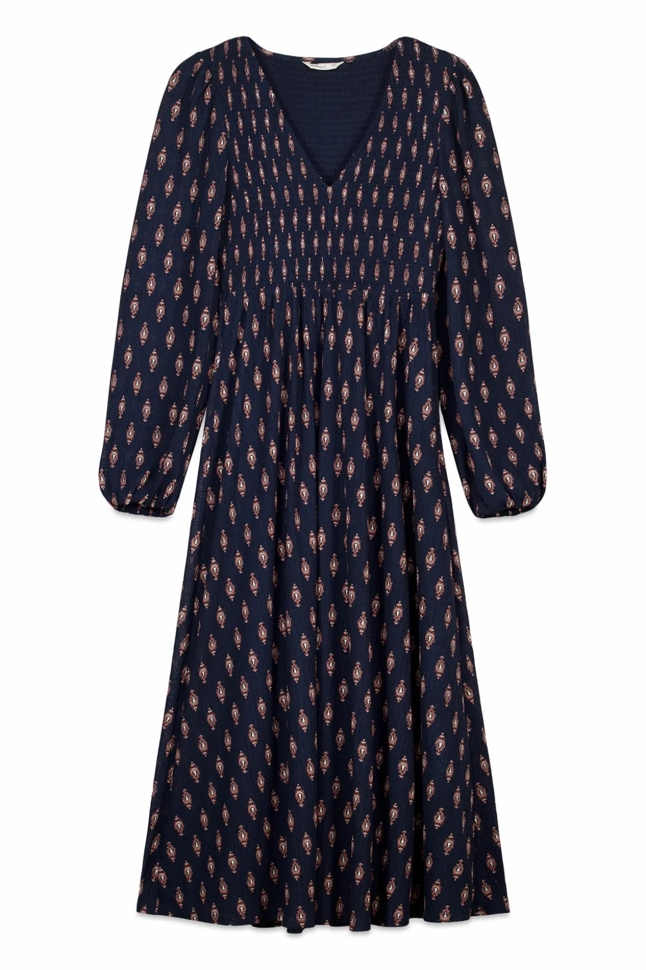 Robe à décolleté volanté