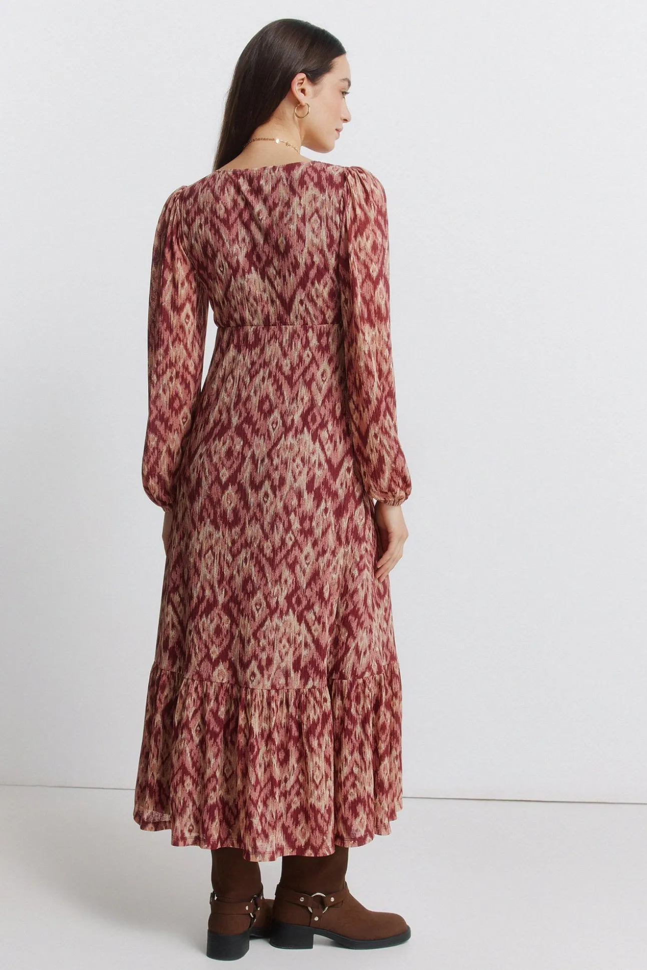 Robe midi à volant