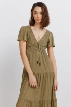 Robe midi &agrave; volants