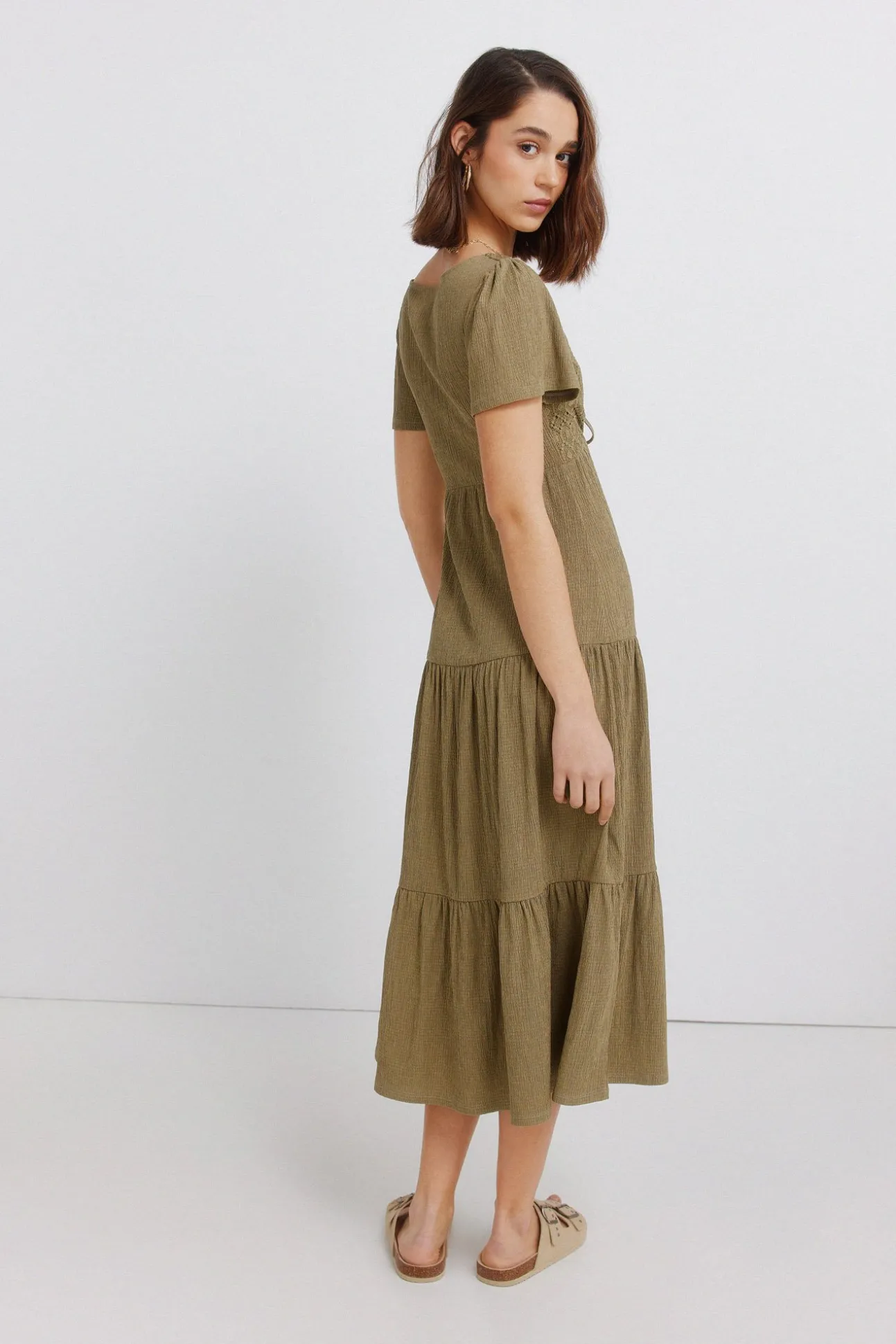 Robe midi à volants