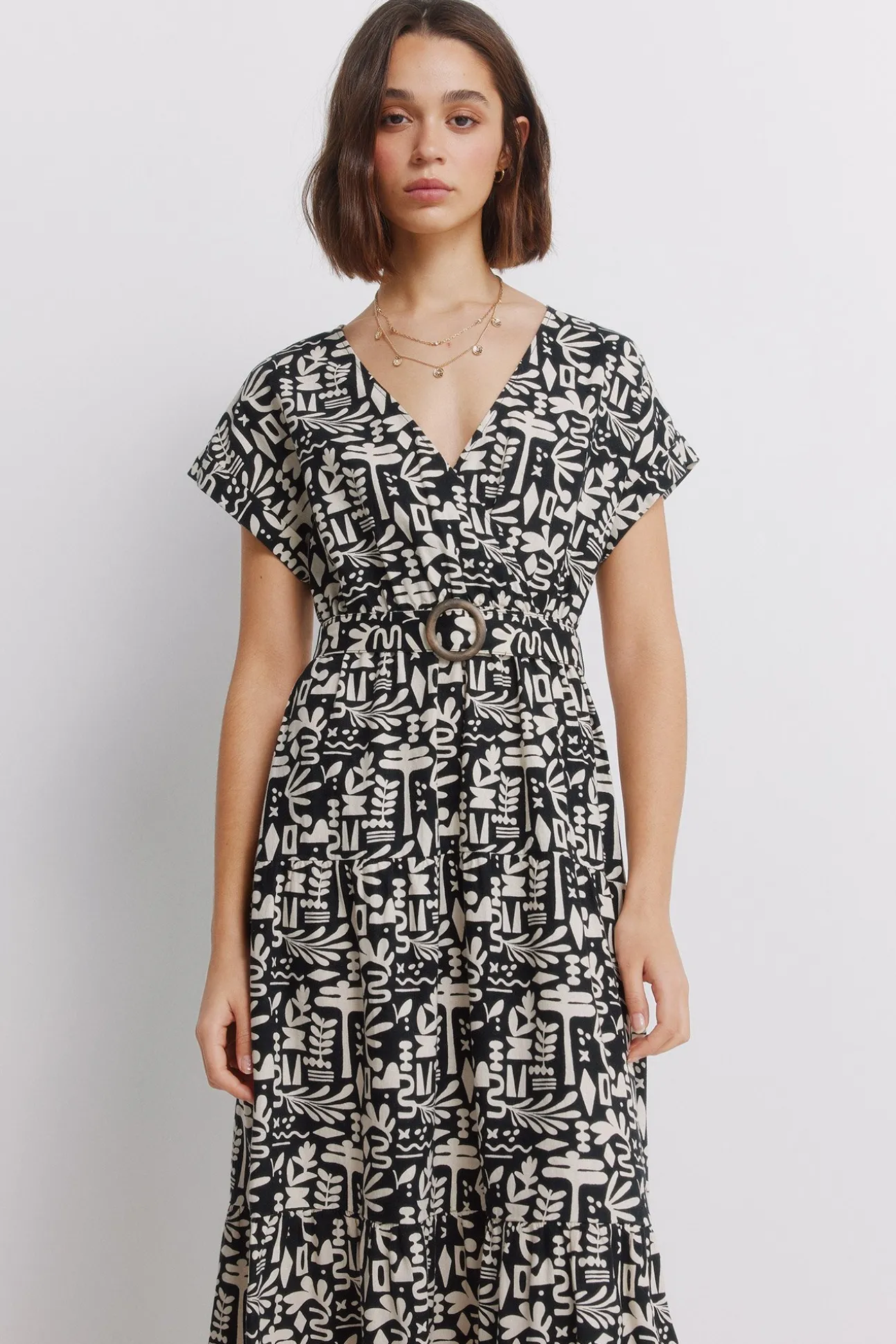 Robe portefeuille en lin à boucle