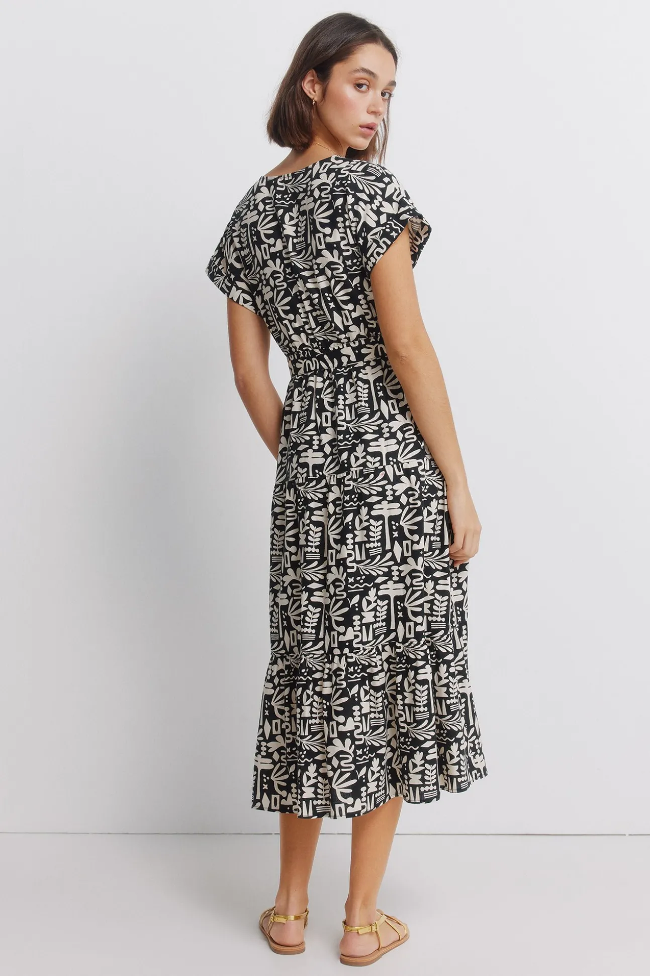 Robe portefeuille en lin à boucle
