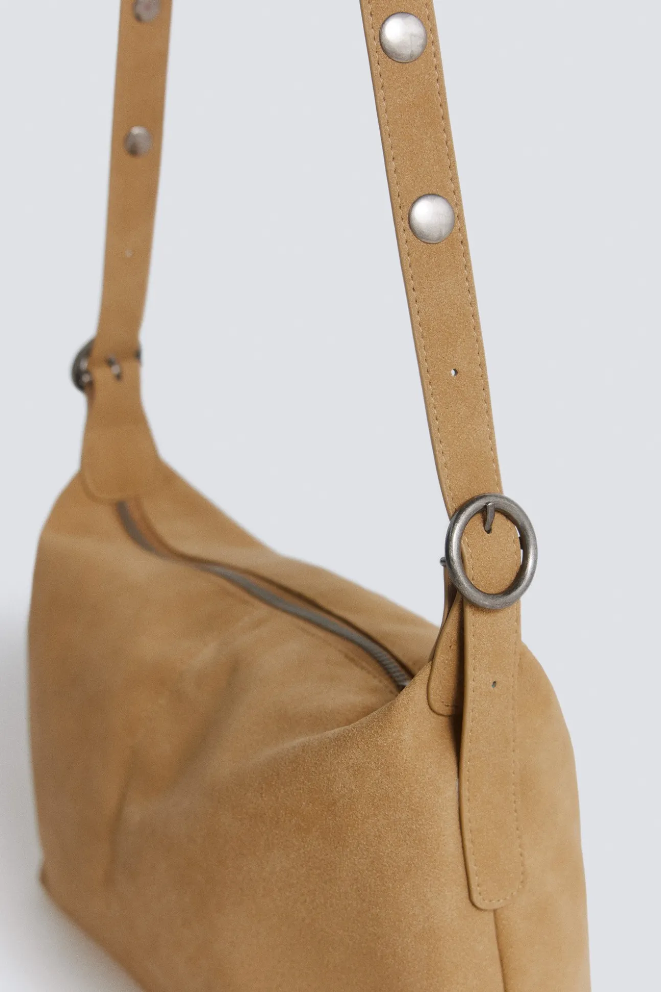 Sac bandoulière à clous