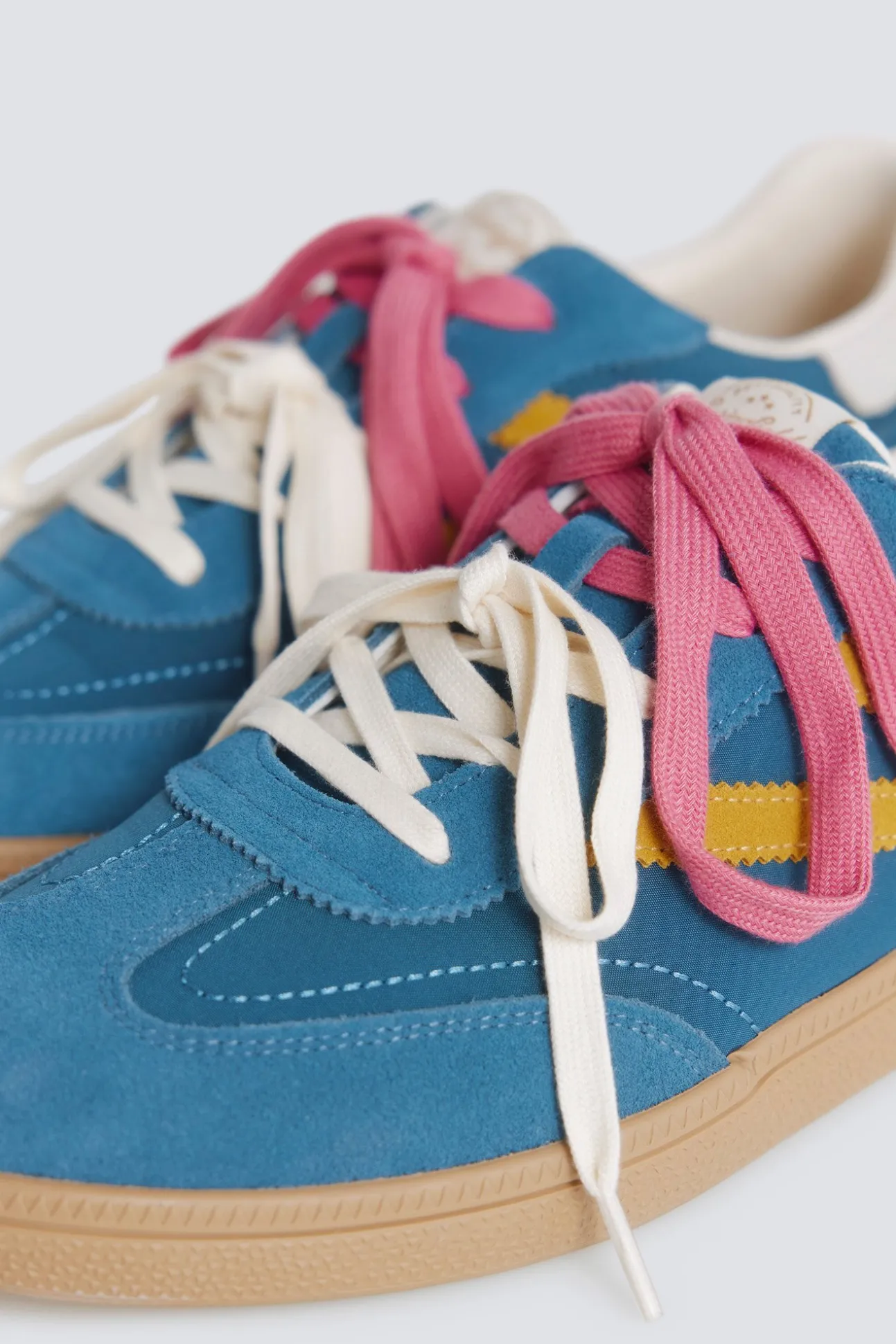 Sneaker en cuir rétro