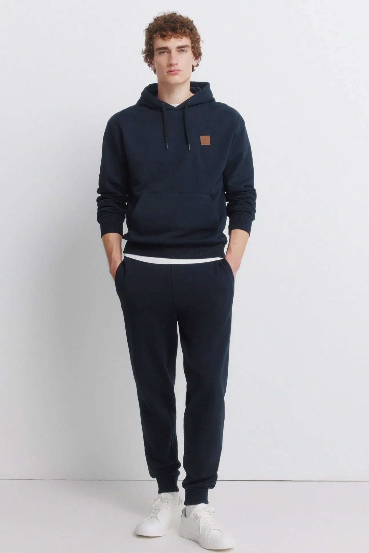 Sweat-shirt à capuche uni