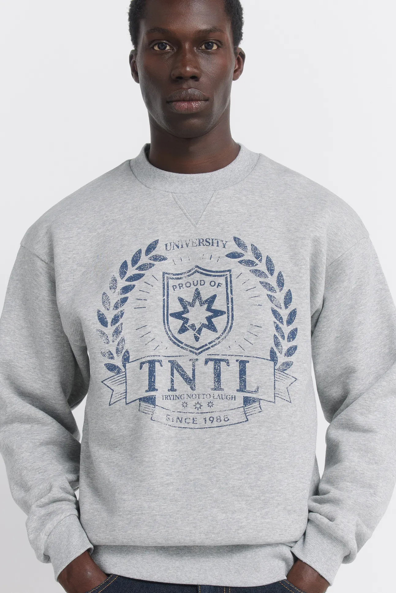Sweat-shirt à écusson