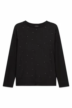 T-shirt clout&eacute; sur le devant